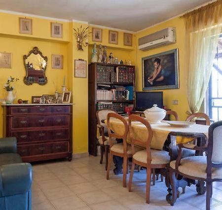 Carly & Dane Vacation House Taormina Exterior foto